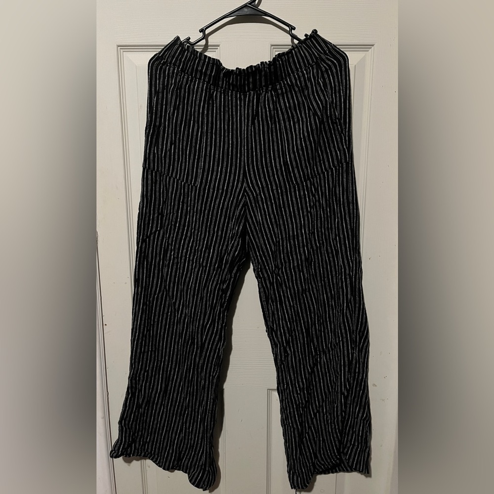 Time and Tru Wide Leg Linen Pants